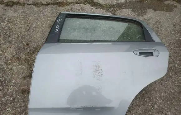 Fiat Punto (188) Rear door pilkos