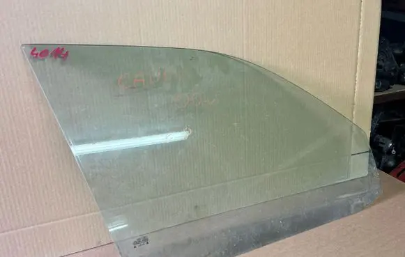 Volkswagen Caddy Sliding door window/glass 