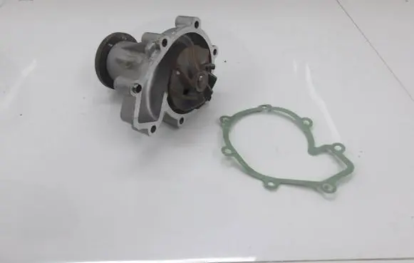 Mercedes-Benz Vito Viano W639 Water pump A6022000220