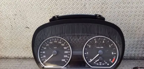 BMW 1 E81 E87 Speedometer (instrument cluster) 918703802