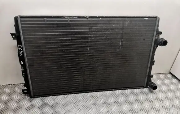 Audi A3 S3 8P Coolant radiator 1K0121253AA