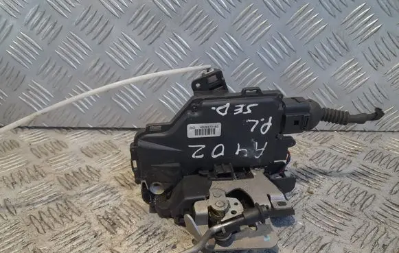 Audi A4 S4 B6 8E 8H Front door lock 4B2837016G