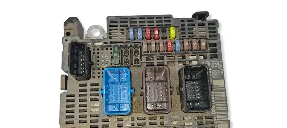 Peugeot 508 BSM Control unit 9674921980