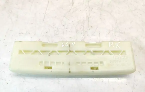 Opel Astra J Front seat headrest 13326418 13326417 1546298