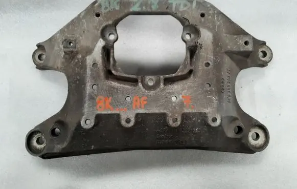 Audi A4 S4 B8 8K Gearbox mounting bracket 8K0399263AF