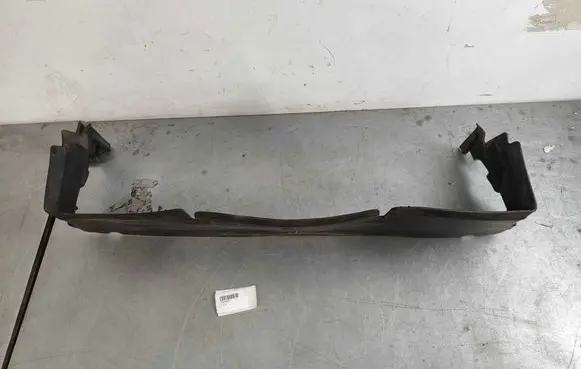 Jaguar XE Intercooler air guide/duct channel T2H5923