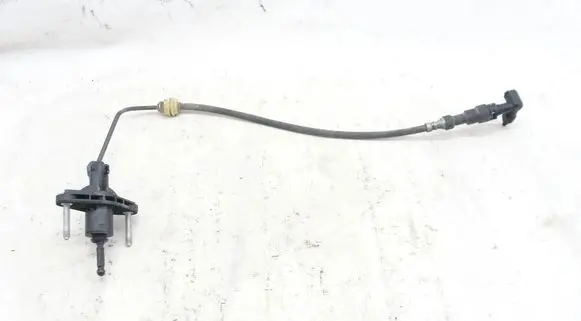 Suzuki SX4 S-Cross Clutch slave cylinder brak