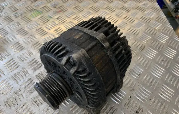 Renault Scenic III - Grand scenic III Generator/alternator 8200960533