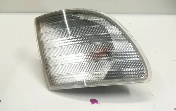 Mercedes-Benz Vito Viano W638 Front indicator light