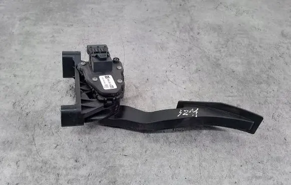 Opel Astra H Accelerator throttle pedal