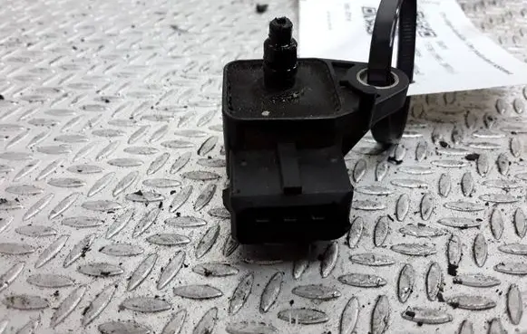 BMW 7 E38 Air pressure sensor 2246977