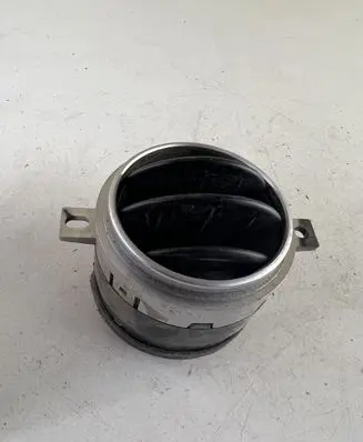 Mitsubishi Outlander Dash center air vent grill