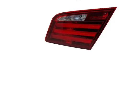 Tailgate rear/tail lights