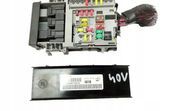 Opel Insignia A Fuse box set 13574818