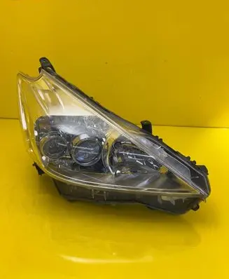 Toyota Prius (XW30) Headlight/headlamp 85967-47020