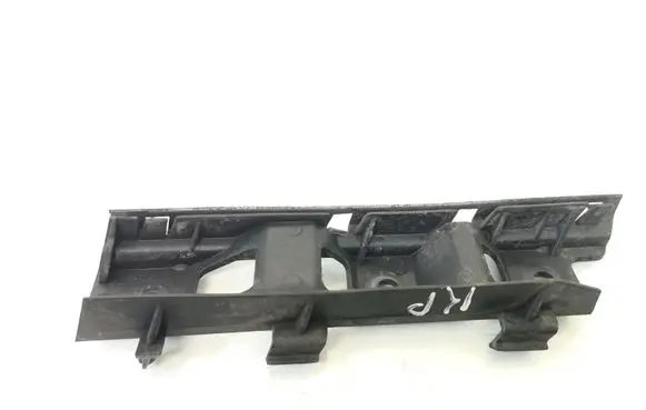 Volkswagen PASSAT B6 Front bumper mounting bracket 3C0807183