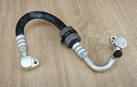 BMW 5 G30 G31 G38 Engine coolant pipe/hose 9303466