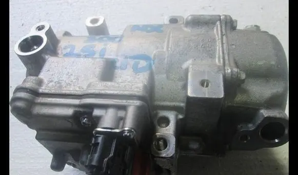 Lexus GS 250 350 300H 450H Air conditioning (A/C) compressor (pump) 0422000533 O5PHBLJC