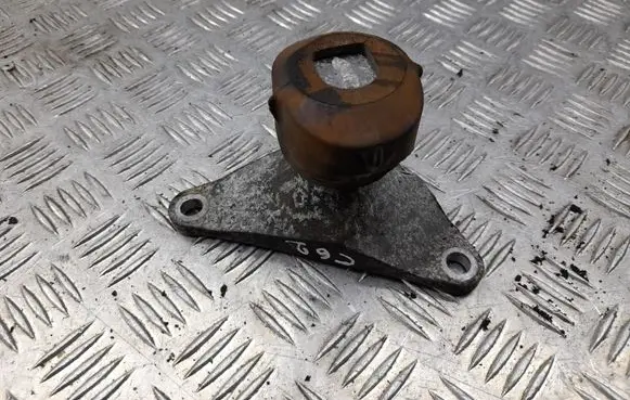 Audi A6 S6 C6 4F Engine mounting bracket 8E0199339