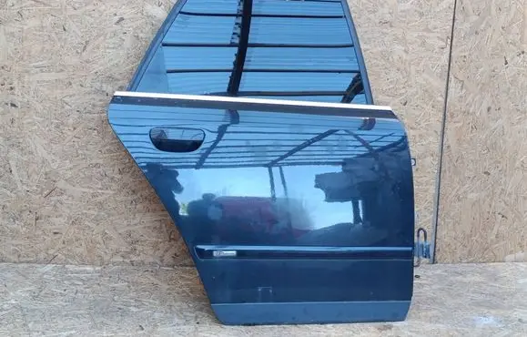 Audi A4 S4 B6 8E 8H Rear door