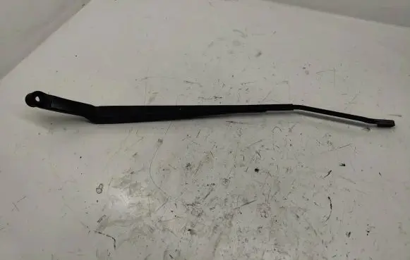 Toyota Avensis T250 Front wiper blade arm 6598NWB