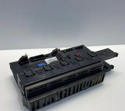 Mercedes-Benz E W211 SAM control unit 2115453601 5DK00804741 A2115453601