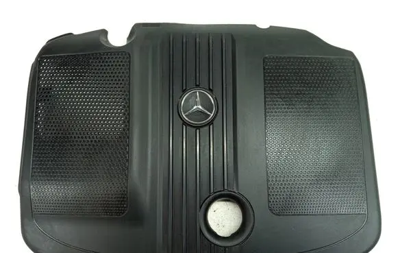 Mercedes-Benz C W204 Engine cover (trim) A6510101467