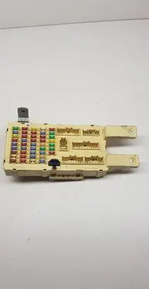 Hyundai Santa Fe Fuse module 919502B210 1007629008 2B2100707020448