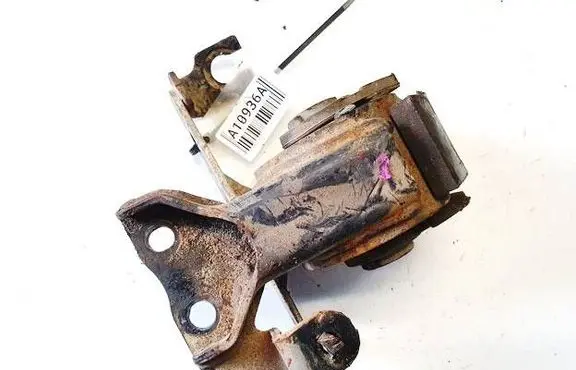 Mazda Premacy Engine mount bracket 