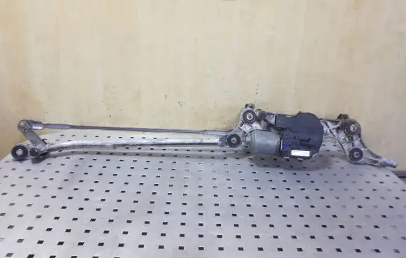 Volkswagen Touareg II Front wiper linkage and motor 7P0955024 3397021159 7P09551120
