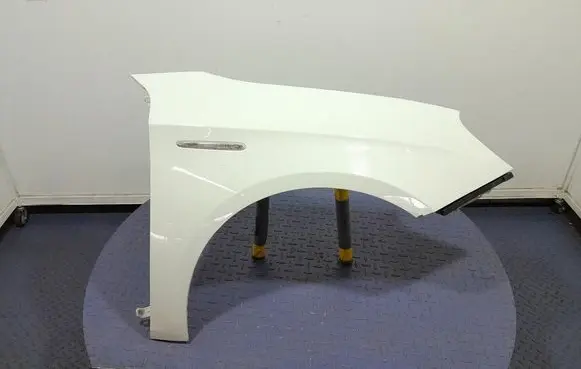 Alfa Romeo Giulietta Fender