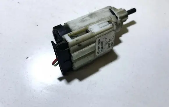 Brake pedal sensor switch
