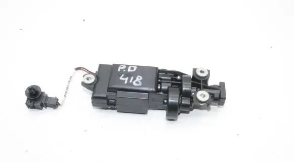 Audi A8 S8 D4 4H Seat belt adjustment motor 4H0857833