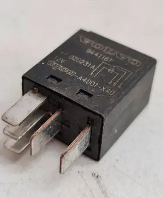 Volvo V70 Other relay 9441161 020231A A4001X40