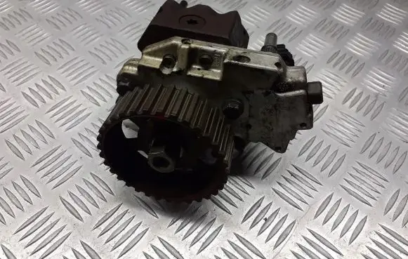 Ford Focus C-MAX Fuel injection high pressure pump 9651844380