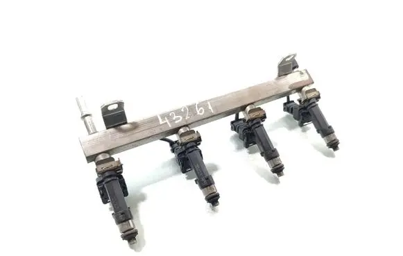 Opel Astra J Fuel injectors set 0280151258 0280158181