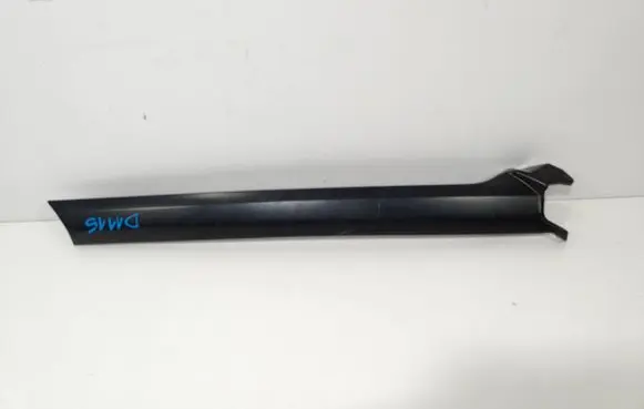 Land Rover Discovery 4 - LR4 (A) pillar trim LR046853