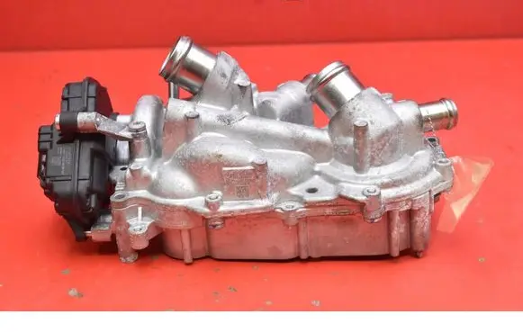 Skoda Octavia Mk3 (5E) Water pump 06E121042L