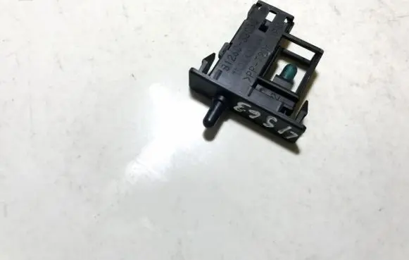 Toyota Corolla Verso AR10 Sensor 8126033030 81260-33030