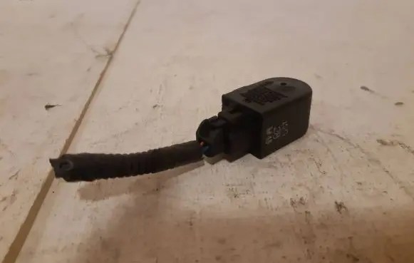 Lexus GS 300 350 430 450H Sensor 8934330010 0689004050