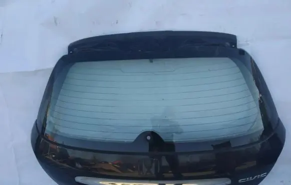Honda Civic Tailgate/trunk/boot lid juoda