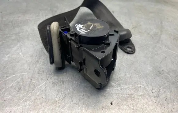 Opel Antara Front seatbelt 0435137 133103