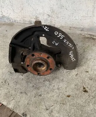 Volvo S60 Front wheel hub