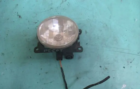 Peugeot 3008 I Front fog light A046193