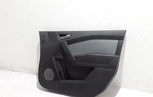 Renault Kangoo III Front door card panel trim 809000008R