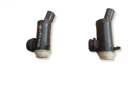 Subaru Outback Windscreen/windshield washer pump 401134 401064