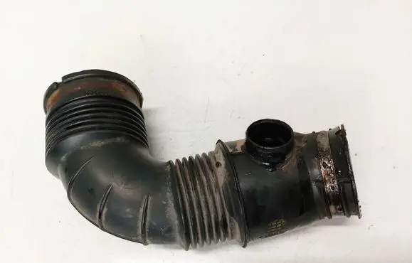Opel Insignia A Air intake hose/pipe 55561787 327763967
