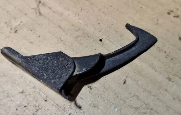 Engine bonnet/hood lock/catch