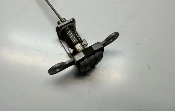 Volkswagen Amarok Tailgate/trunk/boot lock/catch/latch 2H5829211A