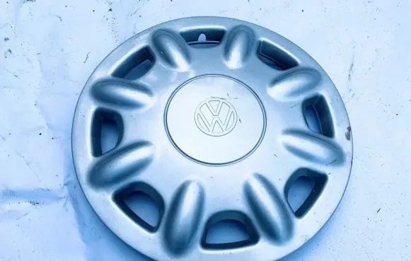 Volkswagen Golf V R15 wheel hub/cap/trim 